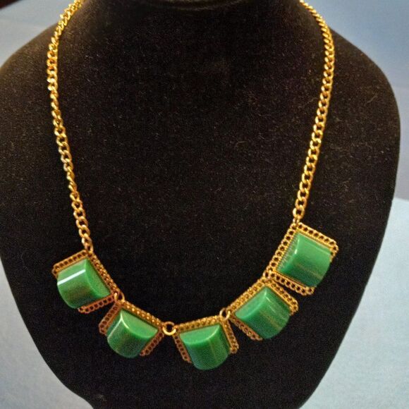 Green Lucite Half Cylinder Shape Necklace & Earrings - Picture 1 of 9